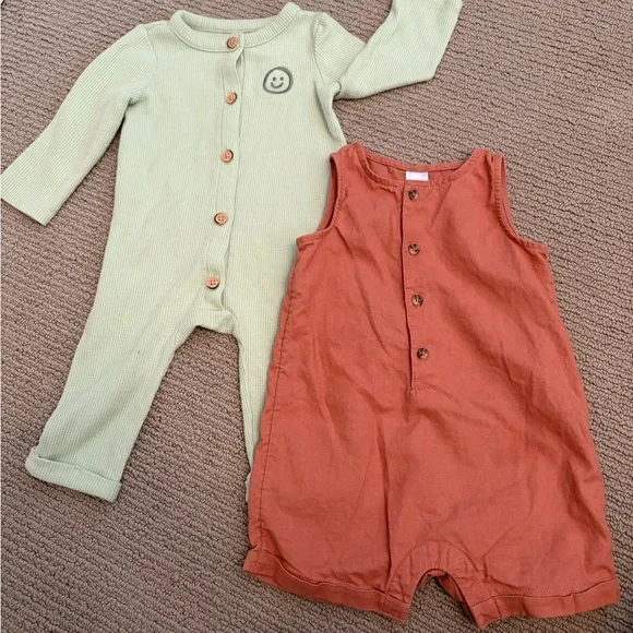 Lot of 9m Baby Boy Clothing - Onesies, Pajamas, Shorts & More - Picture 6 of 11
